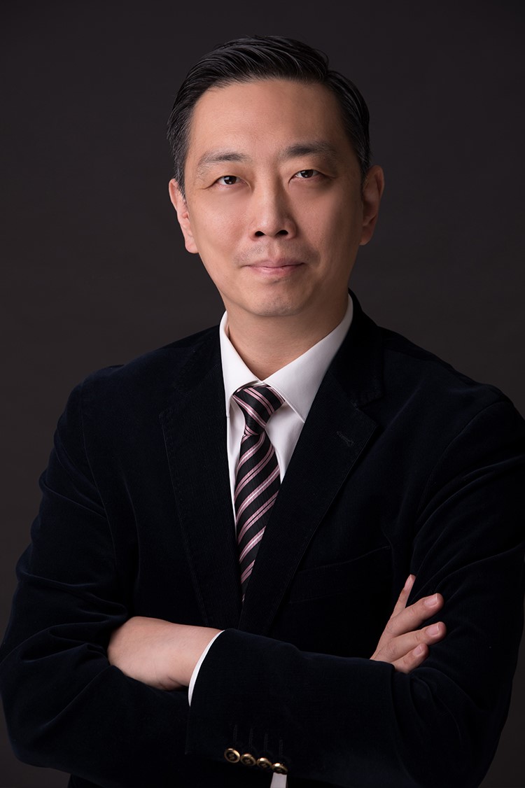 Zhenyu Luo